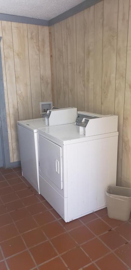 Gold Key Inn Brady Zewnętrze zdjęcie